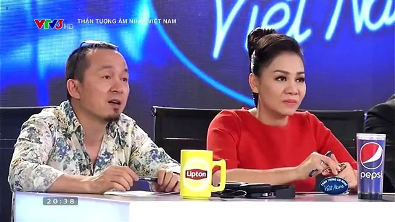 VIETNAM IDOL 2015 - TẬP 2 - PHẦN THI CỦA HOT BOY KẸO KÉO - BÙI VINH PHÚC - YouTube