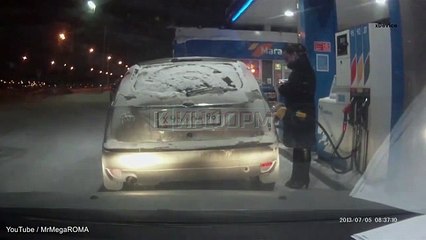 Como pode uma pessoa cometer semelhante Loucura numa bomba de gasolina?