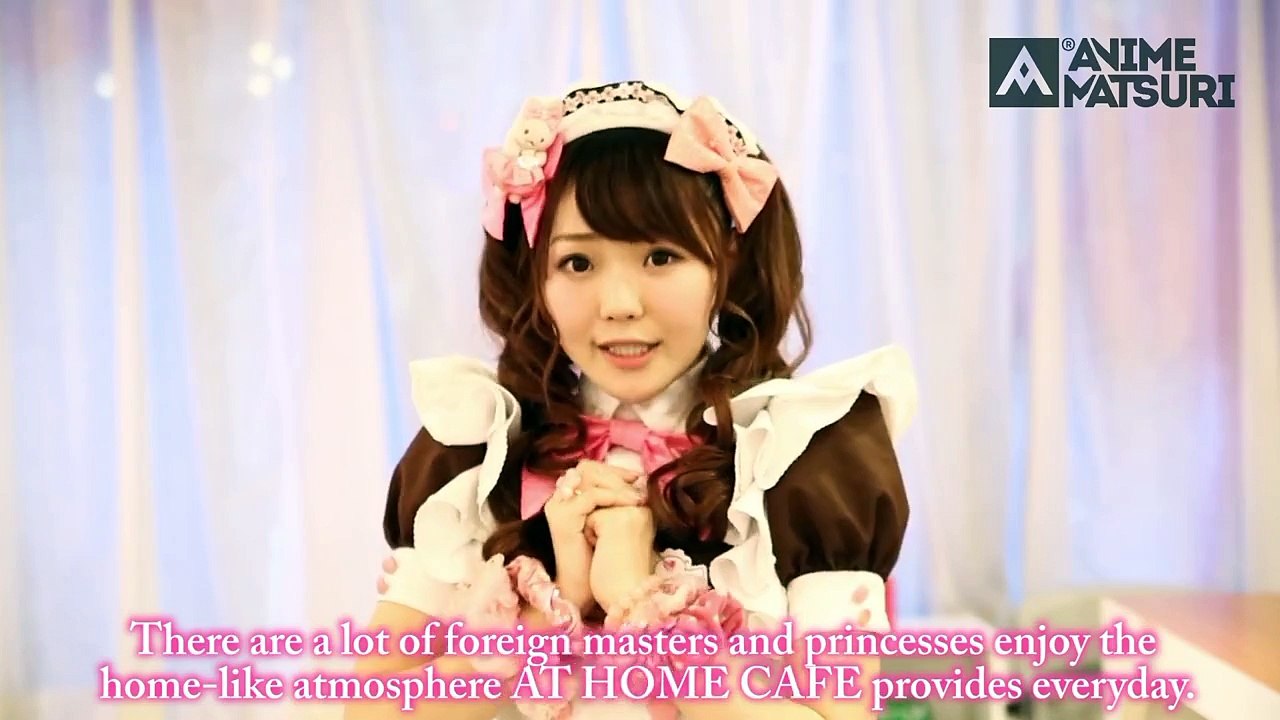 Hitomi at Anime Matsuri's Maid Cafe