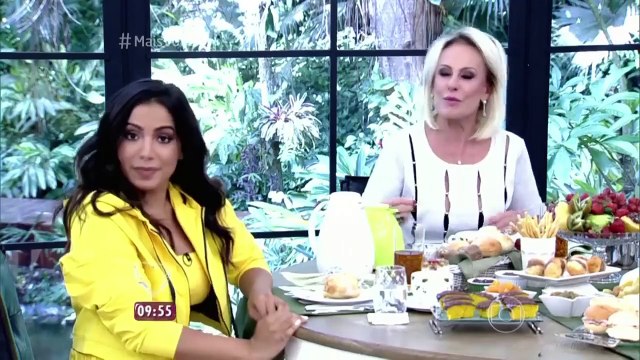 Ana Maria Braga dá bronca em Anitta Ao vivo