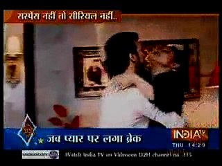 Shivanaya ko Nevle se Bachane MeinRitik ko Lagi Chot 7th January 2016 Naagin