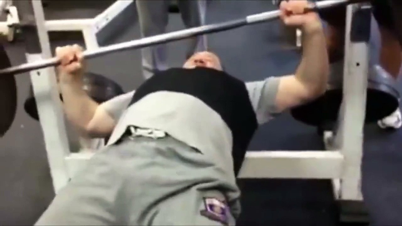 Funny Benchpress Thug Spotters