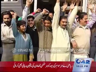 Macleod Road Traders Protest against Orange Line Metro Train