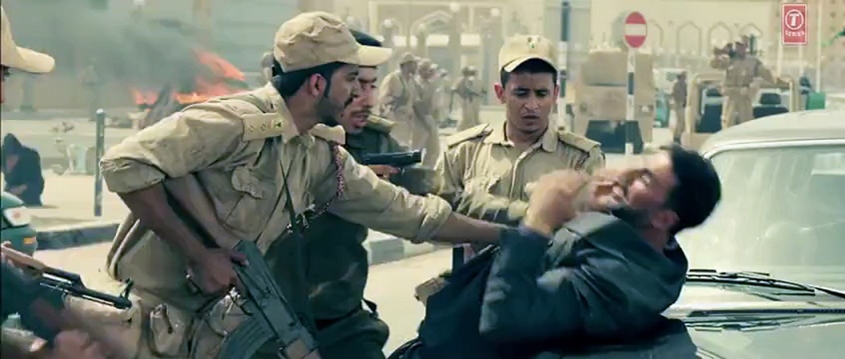 AIRLIFT THEATRICAL TRAILER - Akshay Kumar, Nimrat Kaur - Releasing on 22nd January, 2016