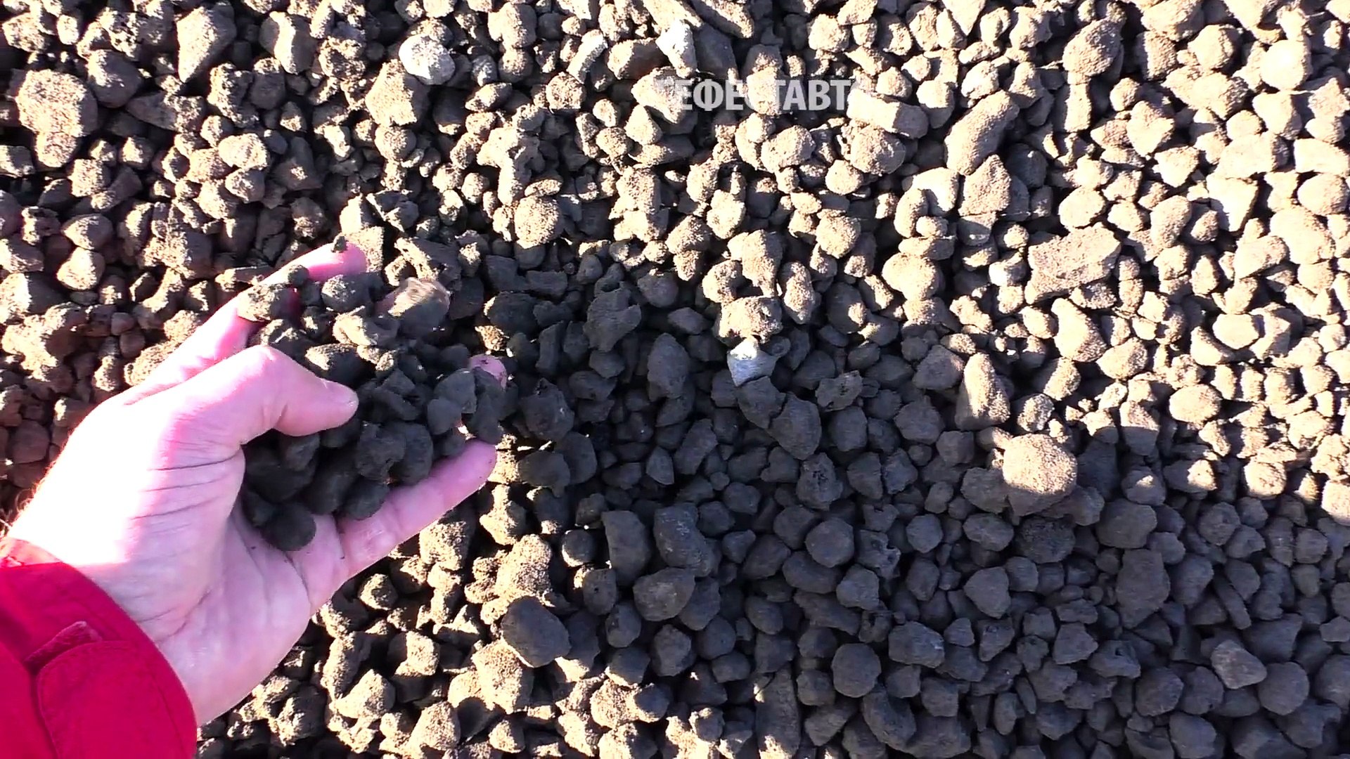 ⁣Щебень из сталеплавильного шлака фр. 5-20 мм дорожный. Шлак сталеплавильный 5-20 мм ГОСТ 3344-83