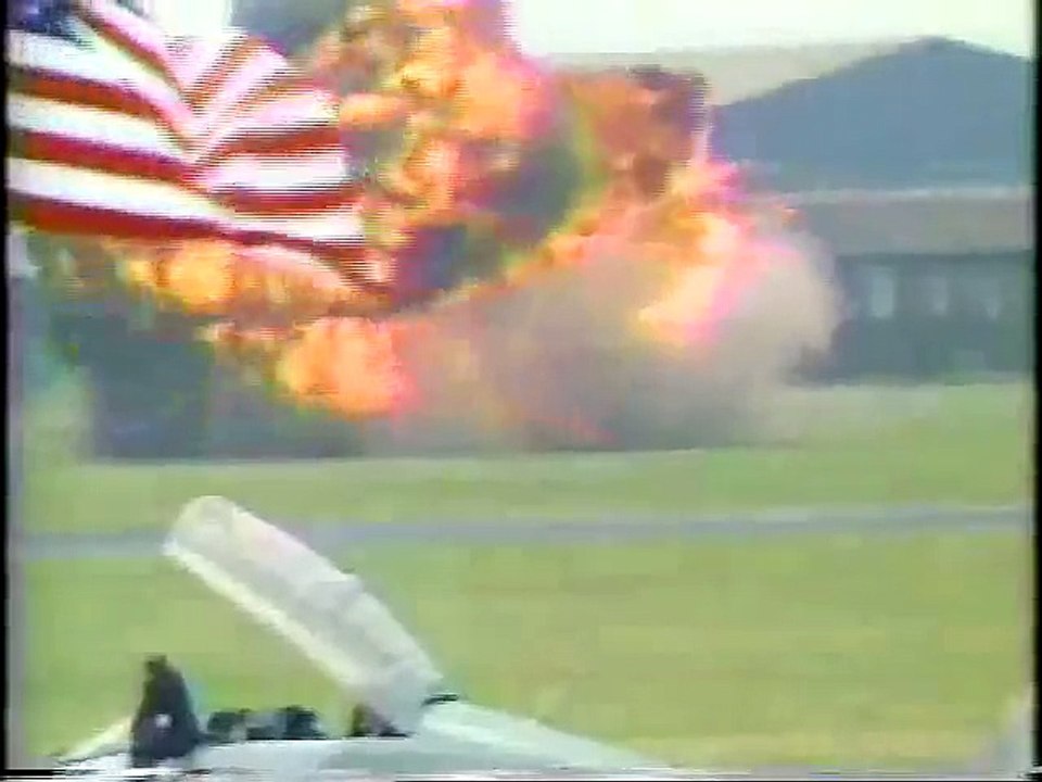 MiG-29 Pilot Ejects Two Seconds Before Crash