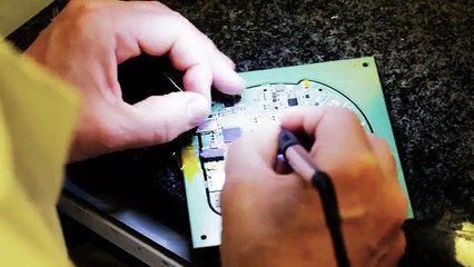 Intel reveals 'X-ray' helmet to see through BUILDINGS