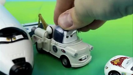 Disney Pixar Cars Red Saves Lightning McQueen on fire after shuttle accident. Rescue squad mater