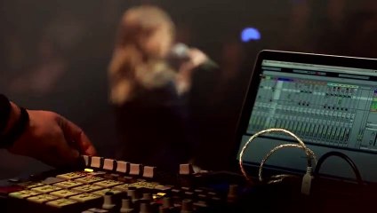 C'est la c'est la iii iii iii iiii