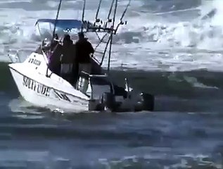 Ocean stupidity boaties got what they deserved ‪#‎idiots‬