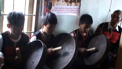 Gong Ching Viet Nam 8