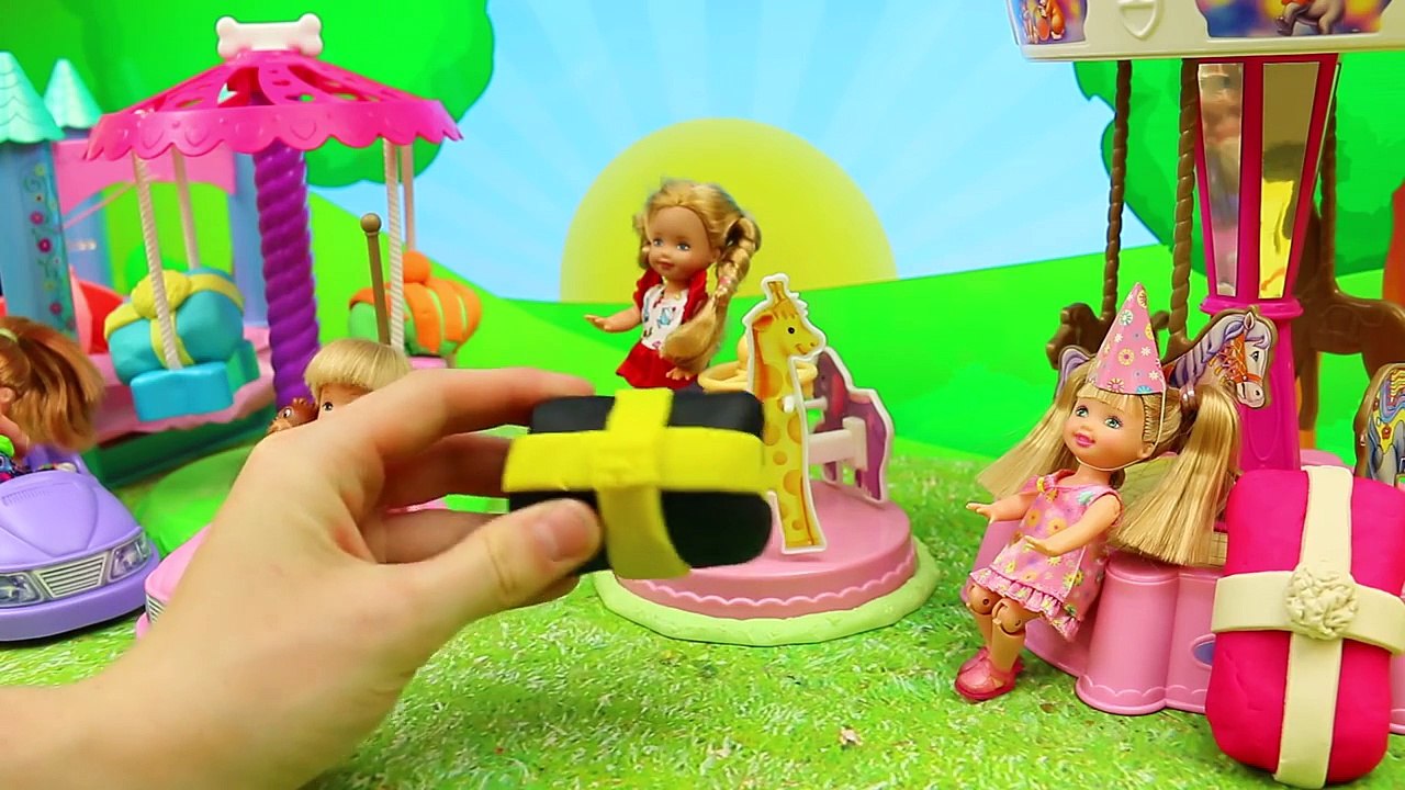 Frozen Kids Play Doh Present Surprise Park with Bumper Cars a Merry-Go-Round and a Bounce House