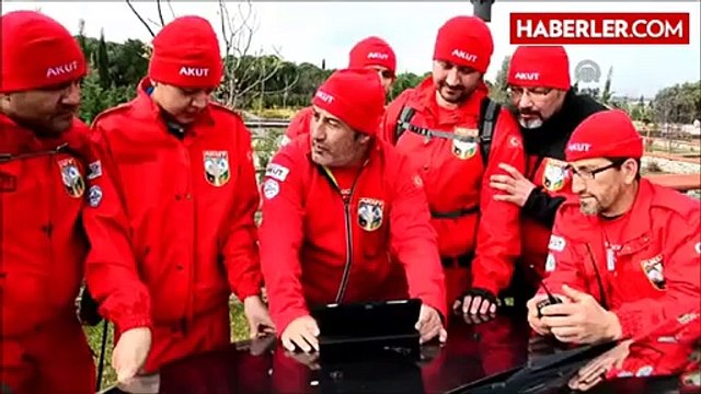 Ruhi Çenet Videoları