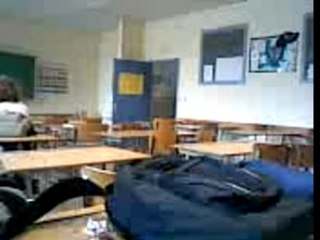 un peti midi a l'ecole