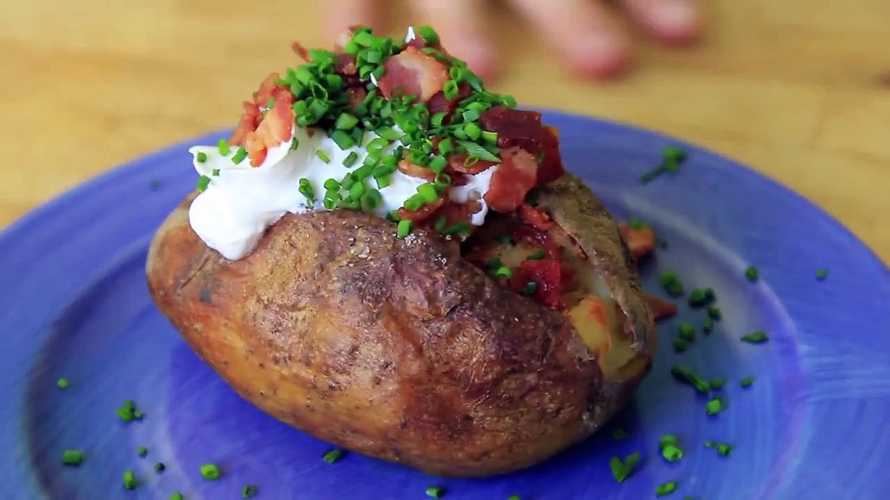 10 Creative Recipes Using Just a Potato