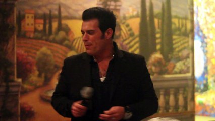 Franz Goovaerts sings 'Baby What Do You Want Me To Do' Tuscany Nov 2015