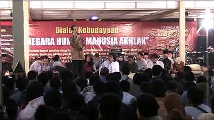 CAK NUN & KYAI KANJENG - Dialog Kebudayaan, Pendopo Taman Siswa Yogyakarta - November 2011 #4