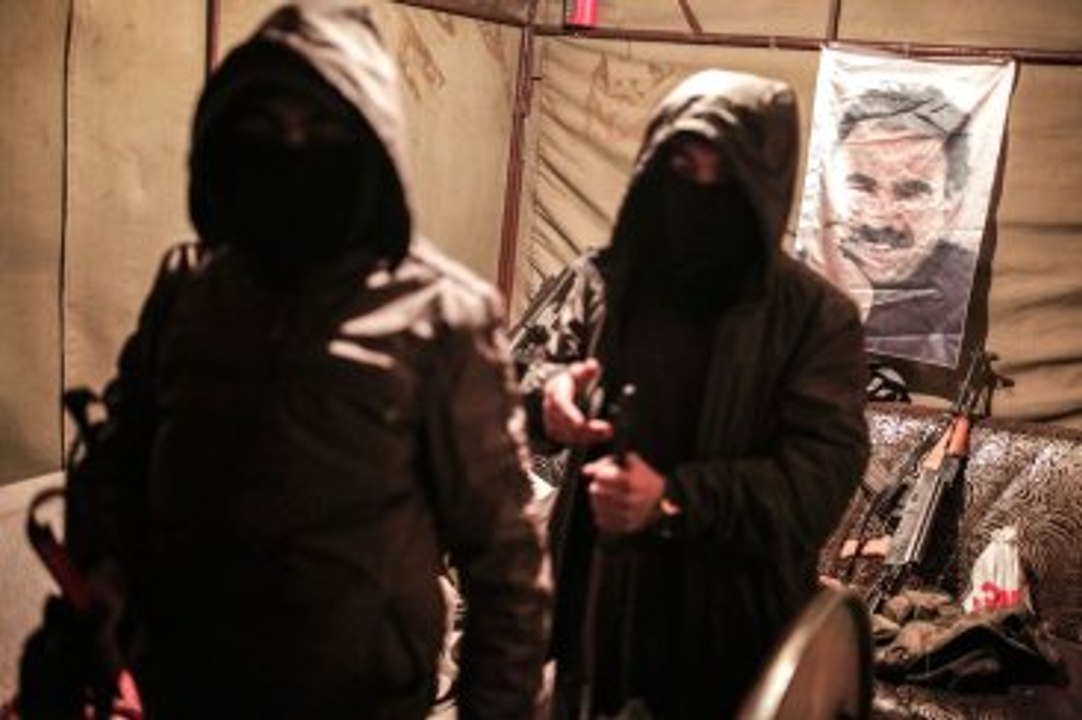 Çatışmaların Bitmediği Sur'da PKK'ya 2 Örgütten Tam Destek