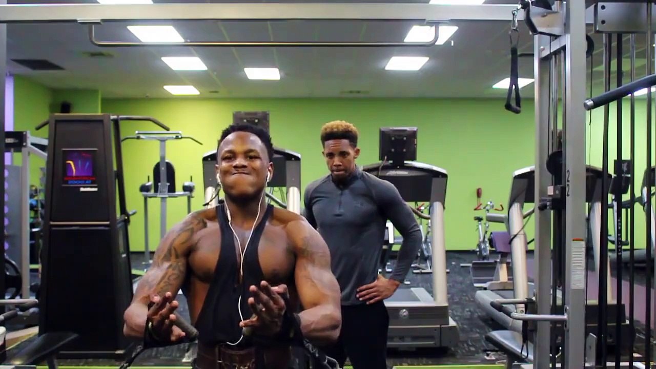 Why I Wear a Training Mask | KickGenius in the Gym 6