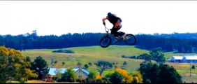 PEOPLE ARE AWESOME 2013 HD Amazing Stunts Edition