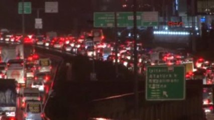 İstanbul'da Trafik Yoğunluğu Yüzde 90'a Yaklaştı
