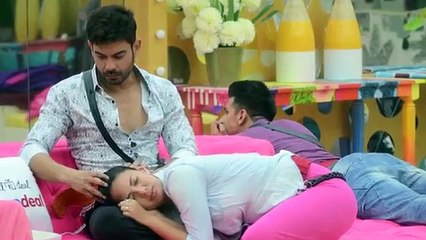 Download Video: Bigg Boss 9 - Keith Sequeira KISS Rochelle Rao