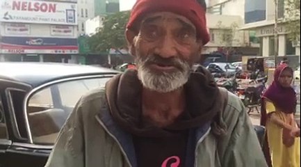 Actor Ahsan Khan shared tragic story of an educated poor old man