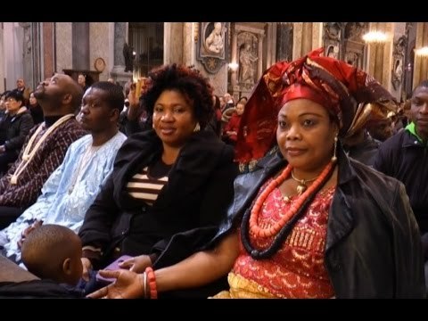Napoli - La Befana dei Migranti al Duomo (07.01.16)