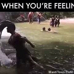 Jab Ladki Ko Masti Chadti hai girls naked bath in rever