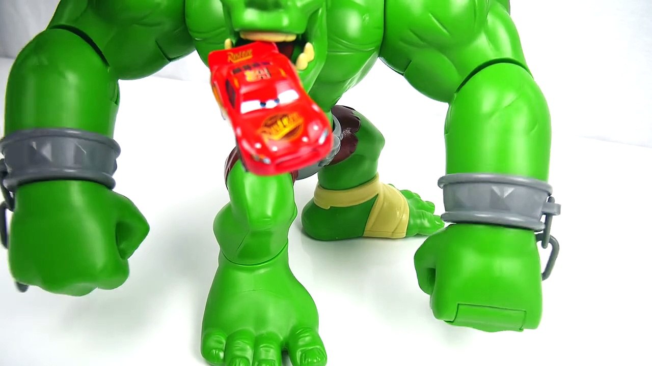 OGRE ATTACK!! Lightning McQueen Cars Saved by HULK BROTHERS SMASH - Imaginext Toys & Disney Pixar