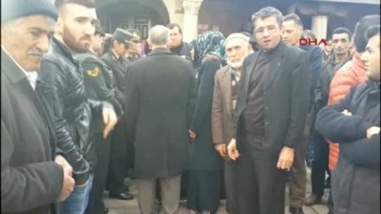 Kocaeli - Şehit Asker Ümit İnan Son Yolculuğuna Uğurlandı 1