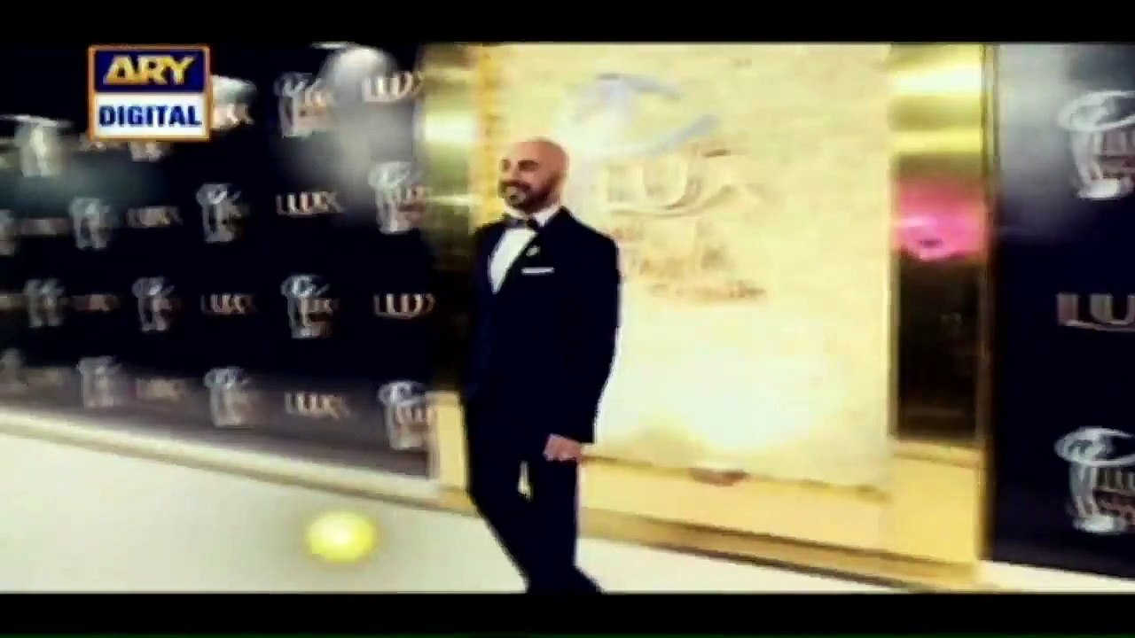 14th Lux Style Awards 2015 - Red Carpet