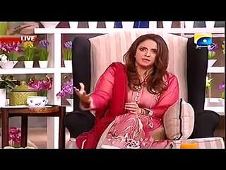 What Nadia Khan Said When Waseem Akram Kissed Her Wife As She Enters In Studio