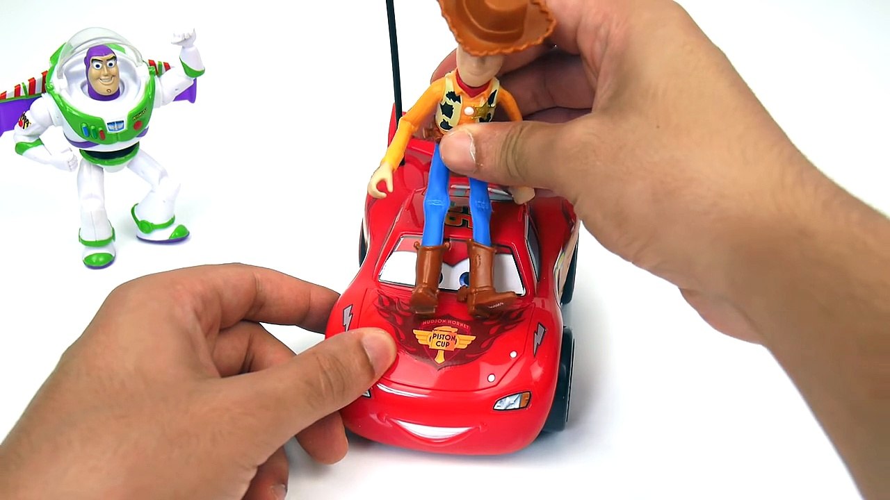 Disney Toy Story Sheriff Woody and Buzz Lightyear ridin Lightning McQueen Cars Toys