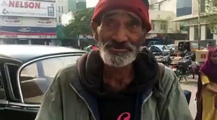 An Old Man labour speaking english frequently in Pakistan ll must watch