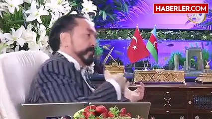 Adnan Oktar'ın Gitarı Kedicikleri Kendinden Geçirdi