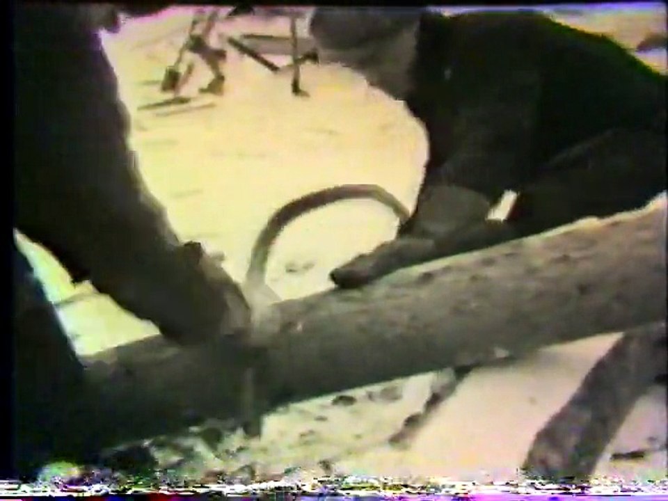 Construction d'une goélette à Petite-Rivière-Saint-François