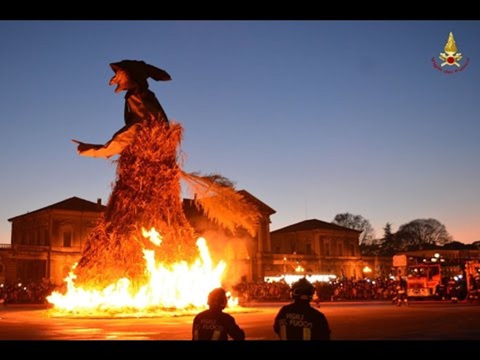 Padova - La Befana dei Vigili del Fuoco a Prato della Valle (06.01.15)