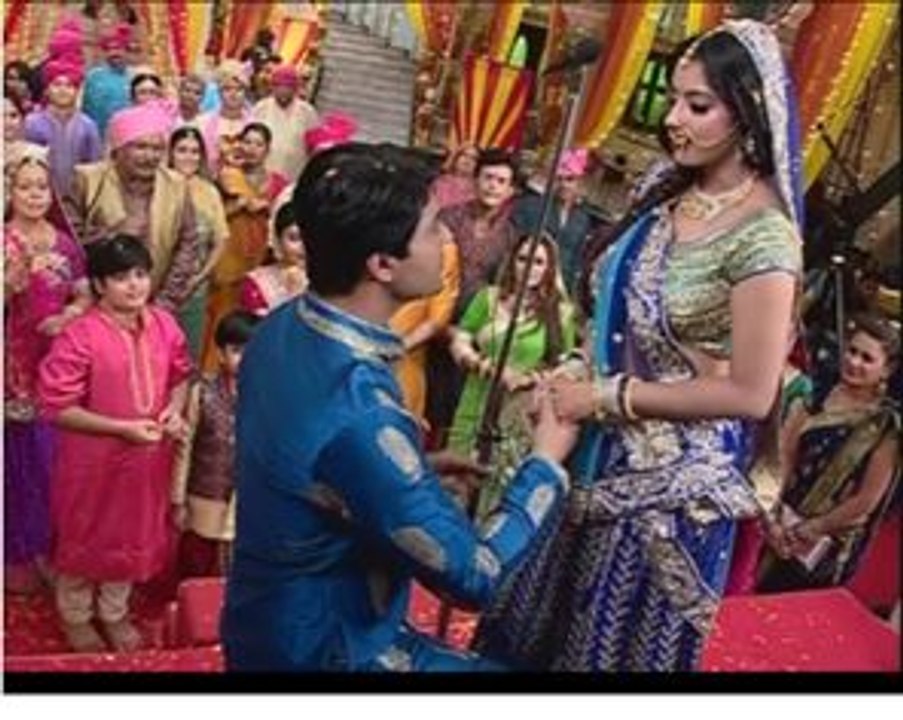 Diya Aur Baati Hum -8th Jan 16- Suraj aur Sandhaya ka romance