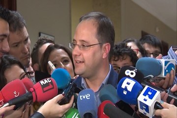 Luena denuncia la falta de "liderazgo" de Rajoy