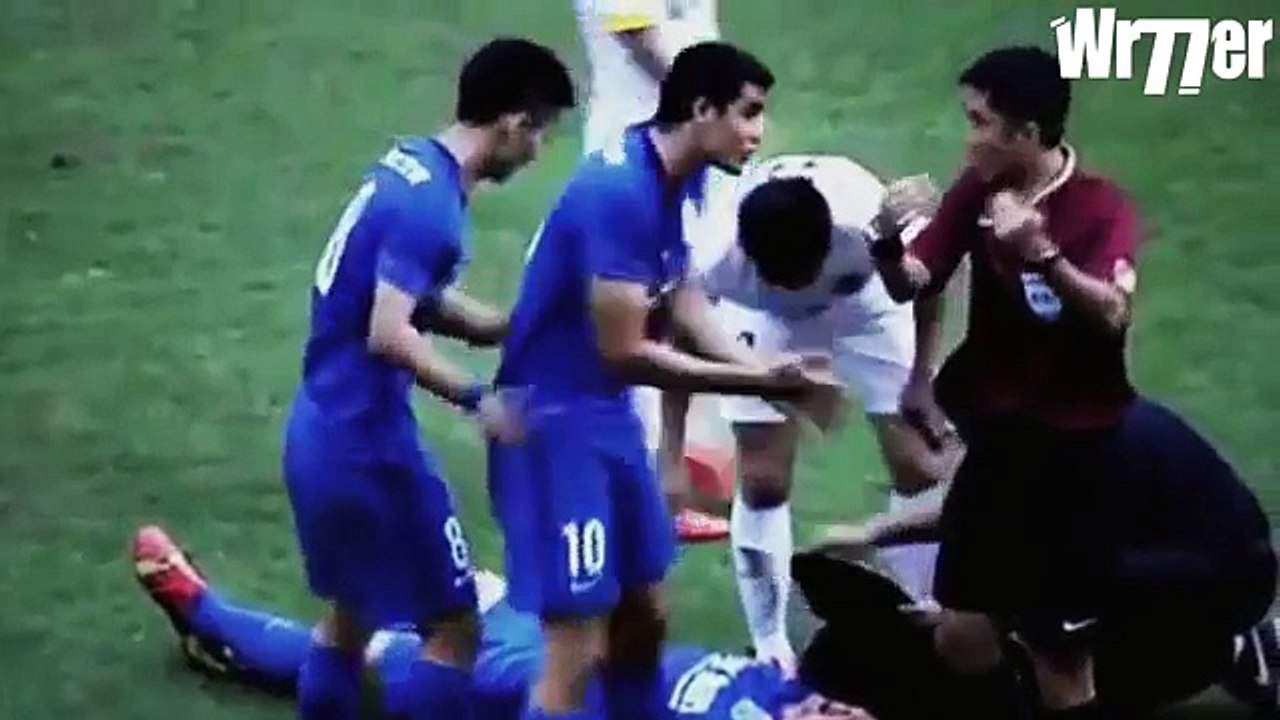 Crazy Football Fights, Fouls, Brutal Tackle & Red Cards 2015 - 2016 ᴴᴰ - YouTube