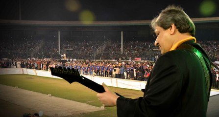 Governor Sindh Dr. Ishrat Ul Ebad Khan's amazing performance with electric guitar on Pakistan's National Anthem.