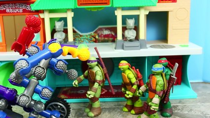 Donatello Builds a Zoob Bot that Attacks Ninja Turtles Leonardo Michelangelo and Runs Over Raphael