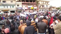 Lübnan-Suriye Sınırında Madaya Gösterisi