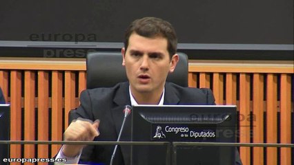 Rivera acusa a Podemos de "pensar sólo en escaños"