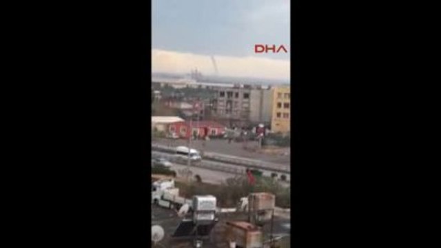 İskenderun'da Aynı Anda 2 Hortum Çıktı