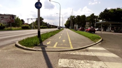 Stanje infrastrukture - Aleja Bologne, Zagreb (2) (2015-06-30)