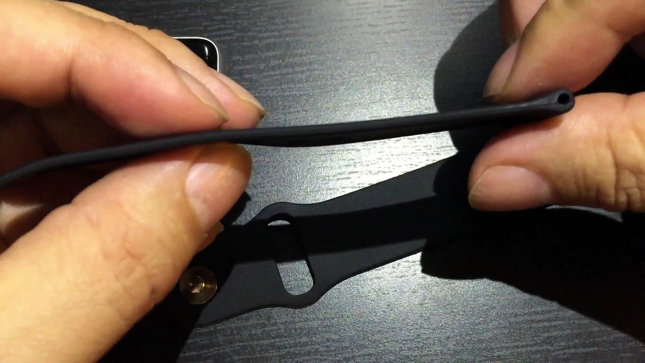 What the fake Apple Watch Sport silicone rubber watch band is like