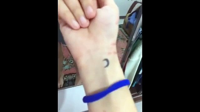 Dövmeni Göster SADECE KIZLAR SCORP