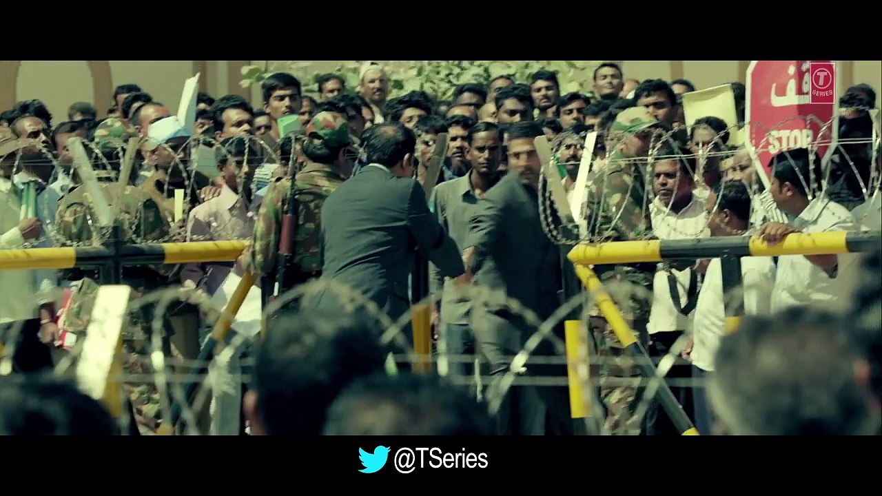 TU BHOOLA JISE Video Song - AIRLIFT - Akshay Kumar, Nimrat Kaur